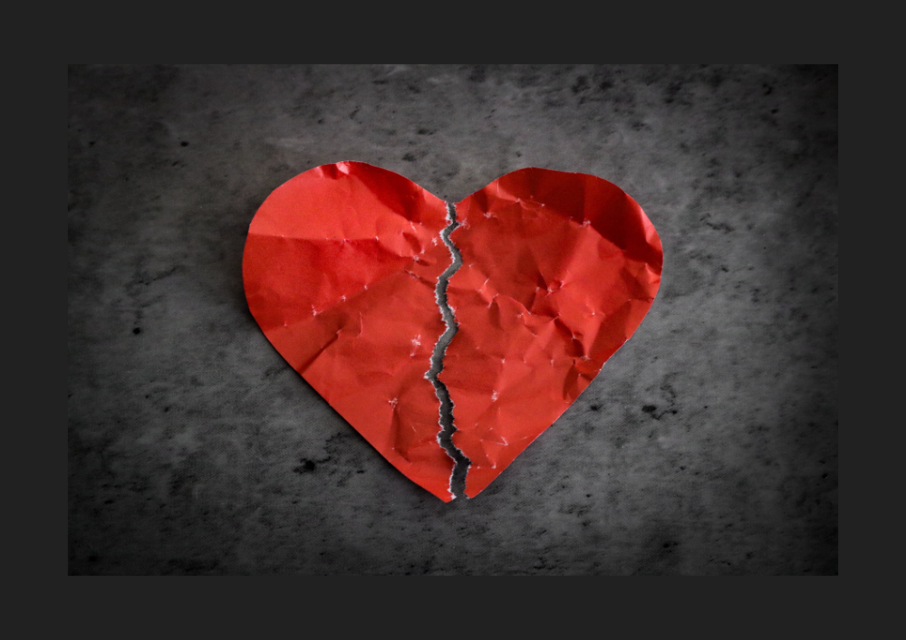 Perempuan Patah Hati yang Kembali Menemukan Cinta Melalui Mimpi: Kisah tentang Luka dan Harapan